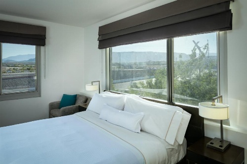 Element Las Vegas Summerlin image 11